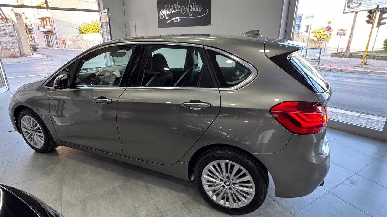Bmw serie 2 216d Luxury-2015