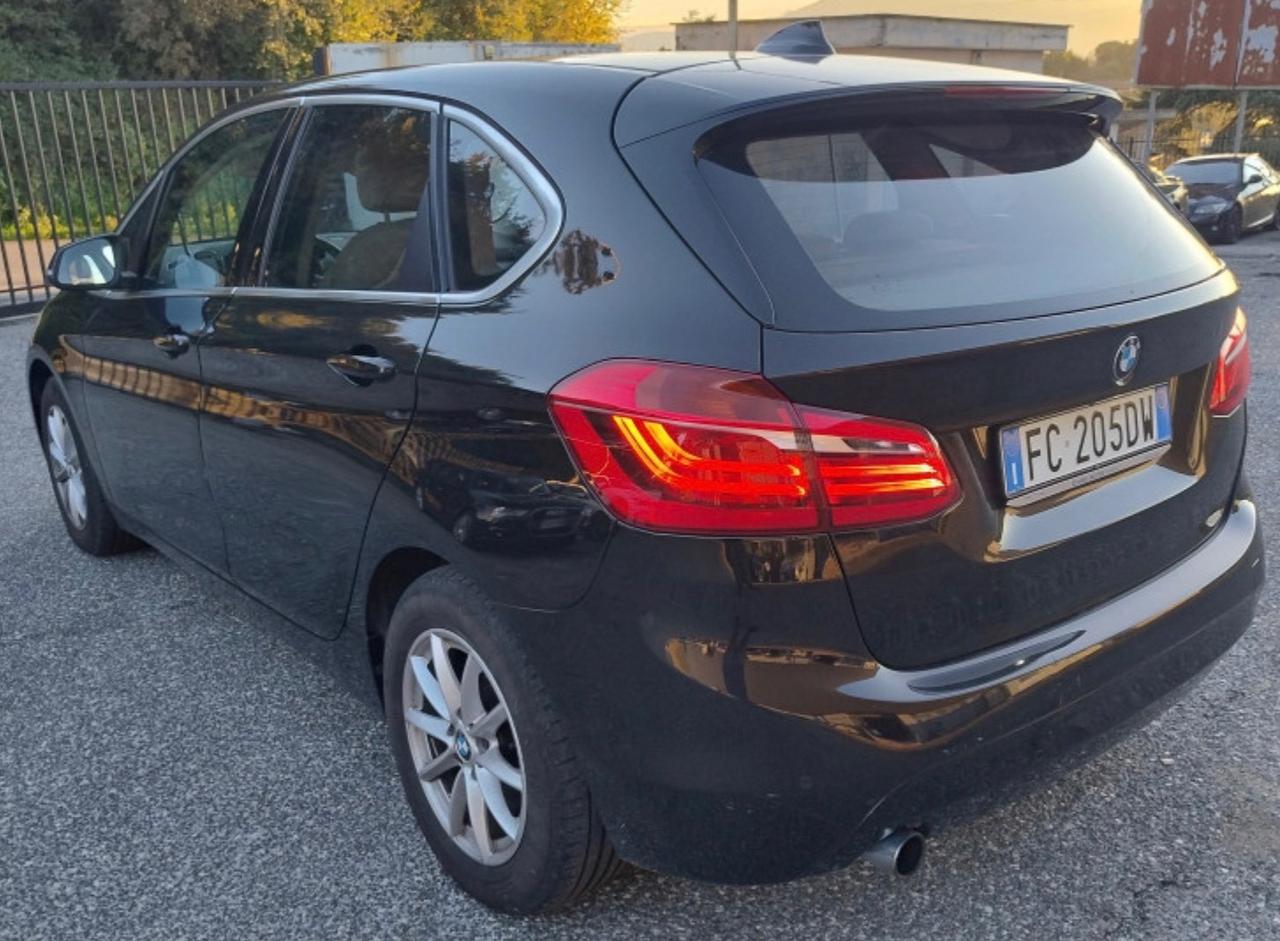 Bmw 2er Active Tourer 218d Luxury