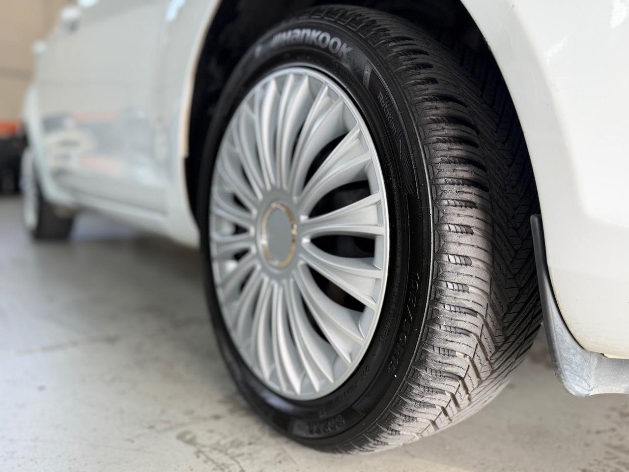 Ford Fiesta 1.0 80CV 5 porte NEOPATENTATI