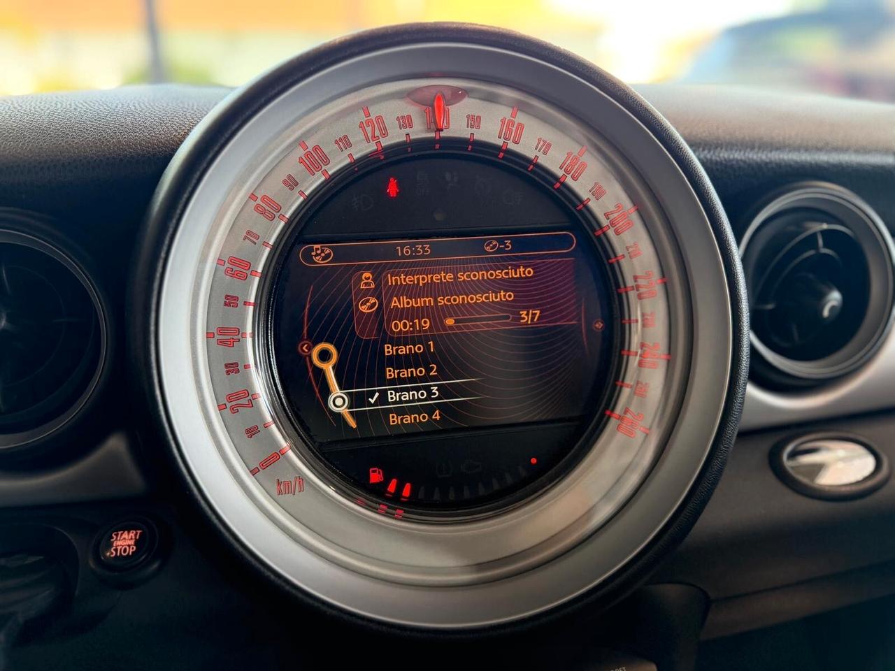Mini 1.6 16V One (55kW)
