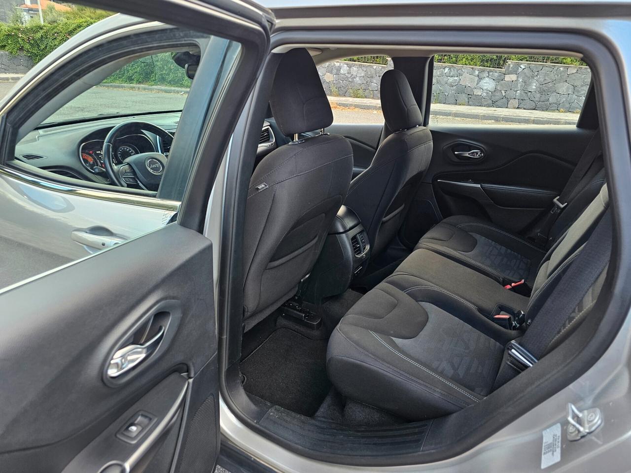 Jeep Cherokee 2.2 Mjt Longitude