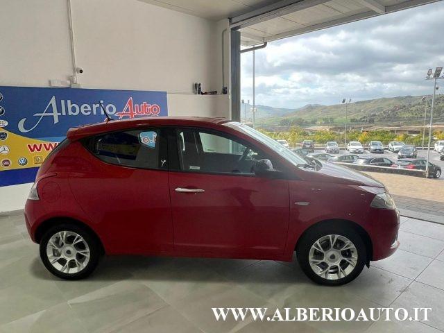 LANCIA Ypsilon 1.2 69 CV 5 porte Gold