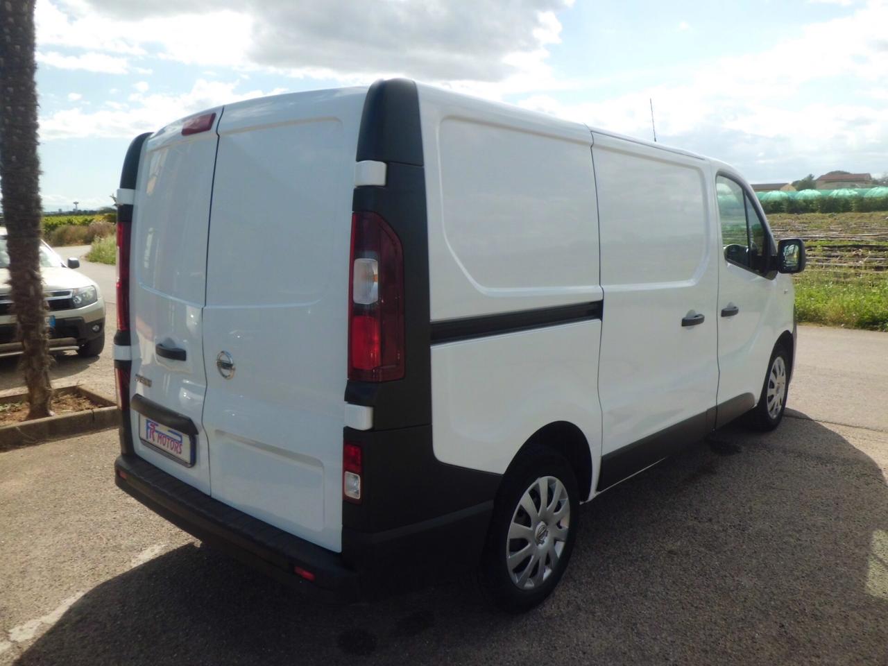 Nissan NV300 29 1.6 dCi 120CV PL-TN Van