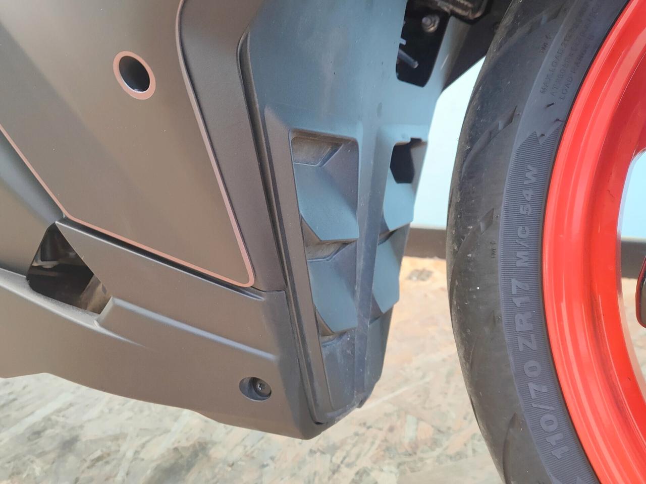 Aprilia RS 457 soli 2409 km.