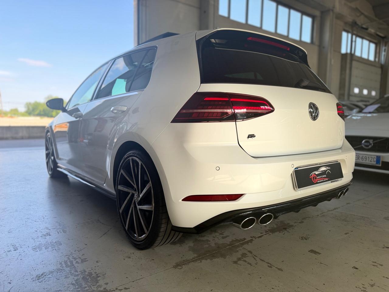 Volkswagen Golf R 2.0 TSI DSG 4MOTION 5p. BMT