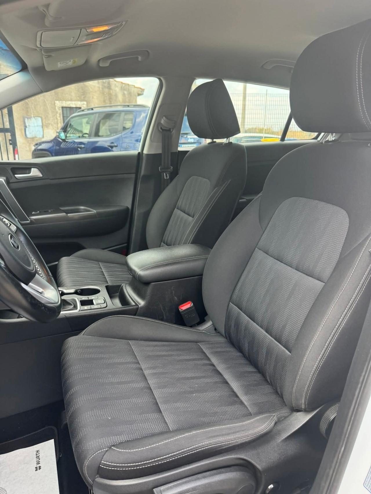 KIA SPORTAGE 4SERIE 1.6CRDI 136CV DIESEL/IBRIDO MOTORE KM 0 CERTIFICATA KIA