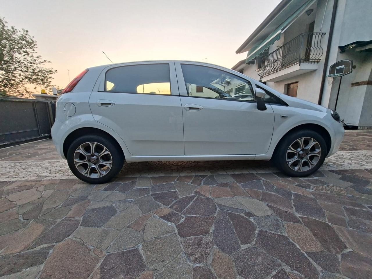 Fiat Punto 2016 Lounge