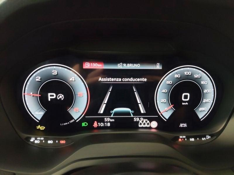 Audi Q2 Q2 35 TDI S tronic Identity Black