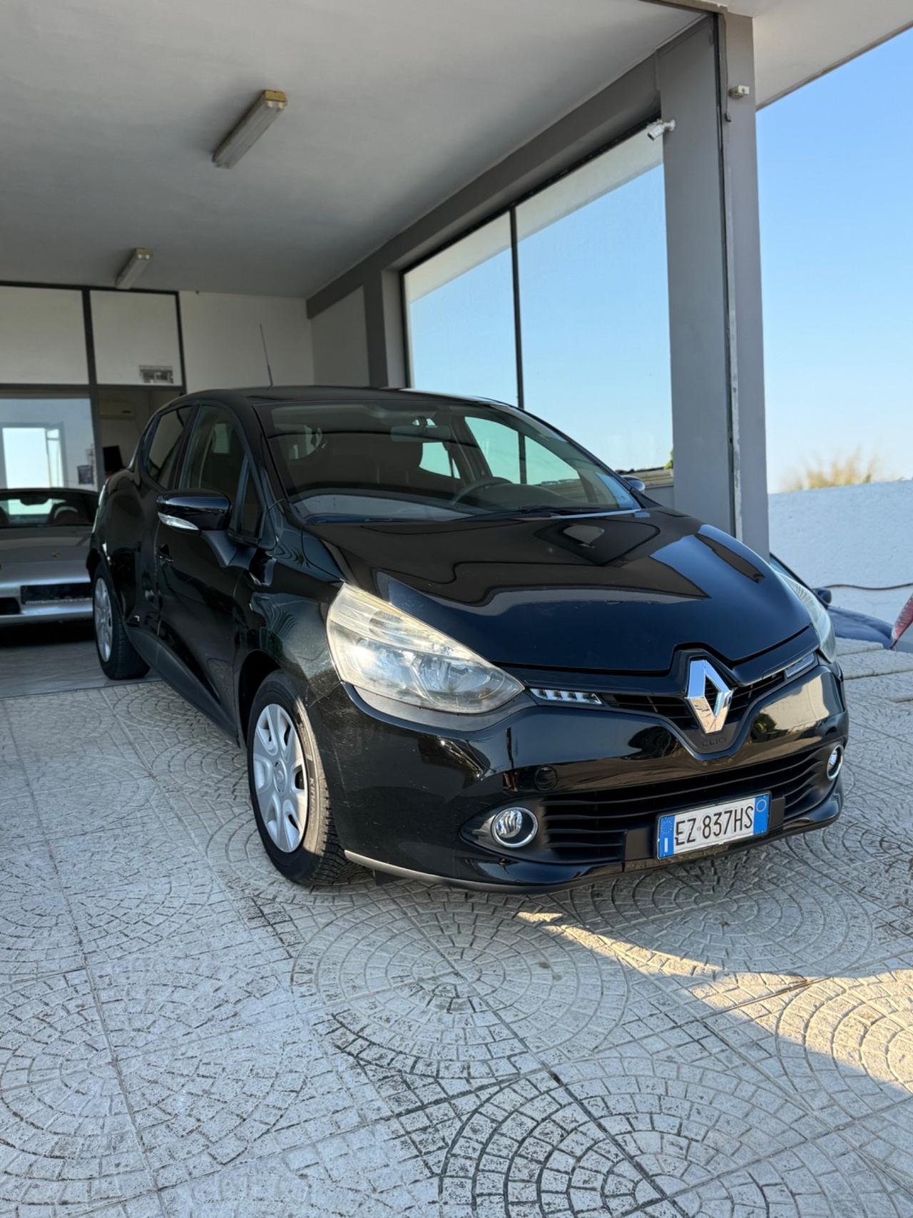 Renault Clio 1.2 75CV GPL 100.000km