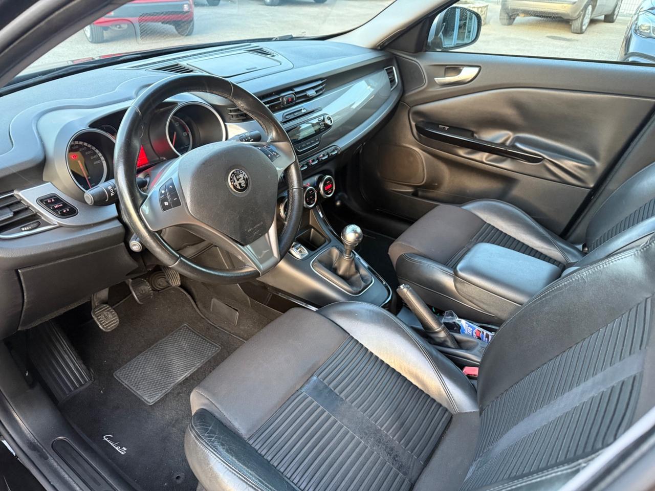 Alfa Romeo Giulietta 1.6 JTDm-2 105 CV Exclusive