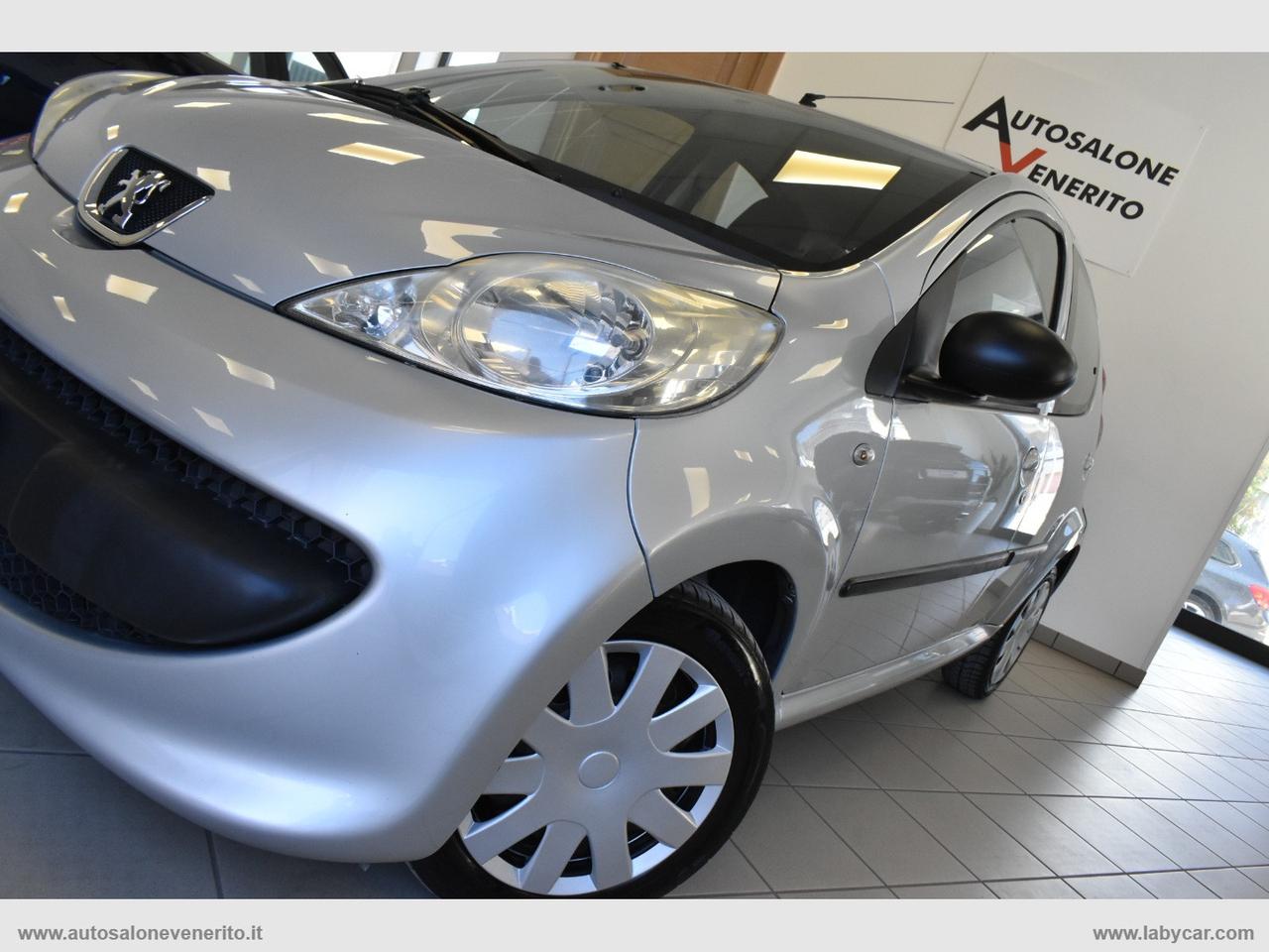 PEUGEOT 107 1.0 68 CV 5p. Plaisir