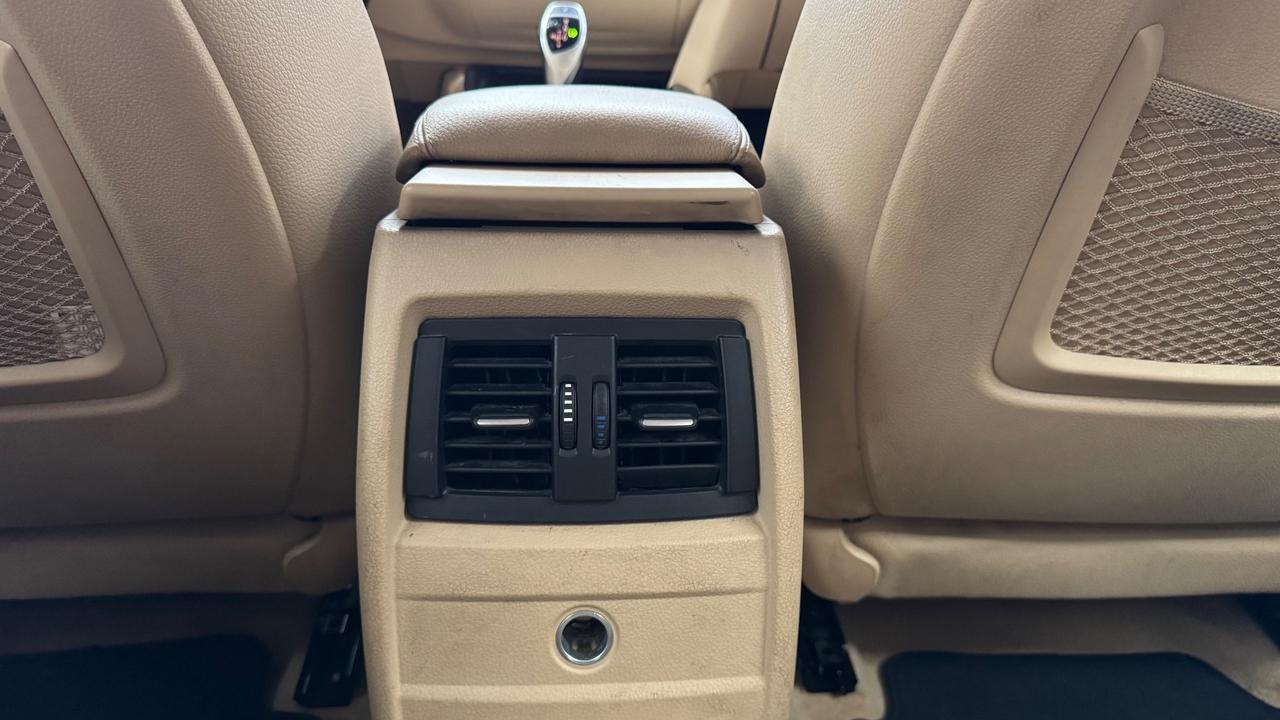 Bmw 320d Touring Luxury aut.