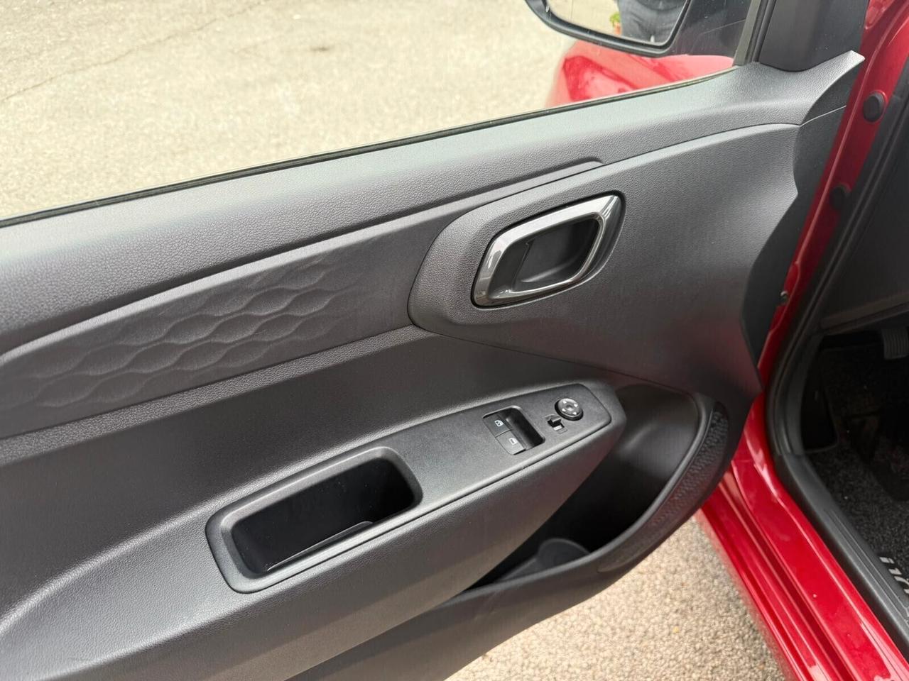 Hyundai i10 1.0 Benzina Neopatentati