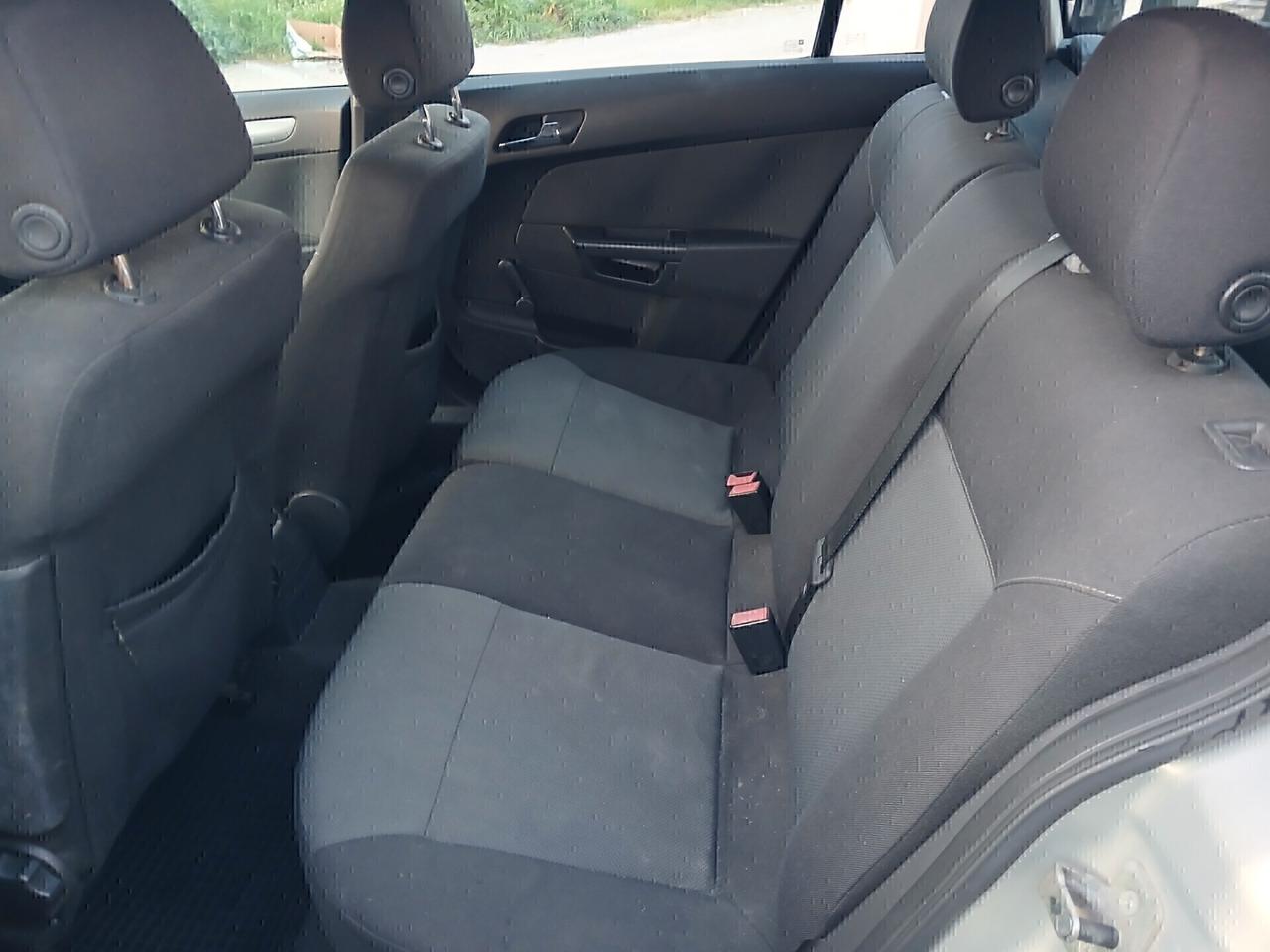 Opel Astra 1.3 CDTI Station Wagon Club