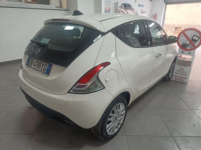 LANCIA Ypsilon 1.2 69 CV 5 porte GPL Ecochic Silver