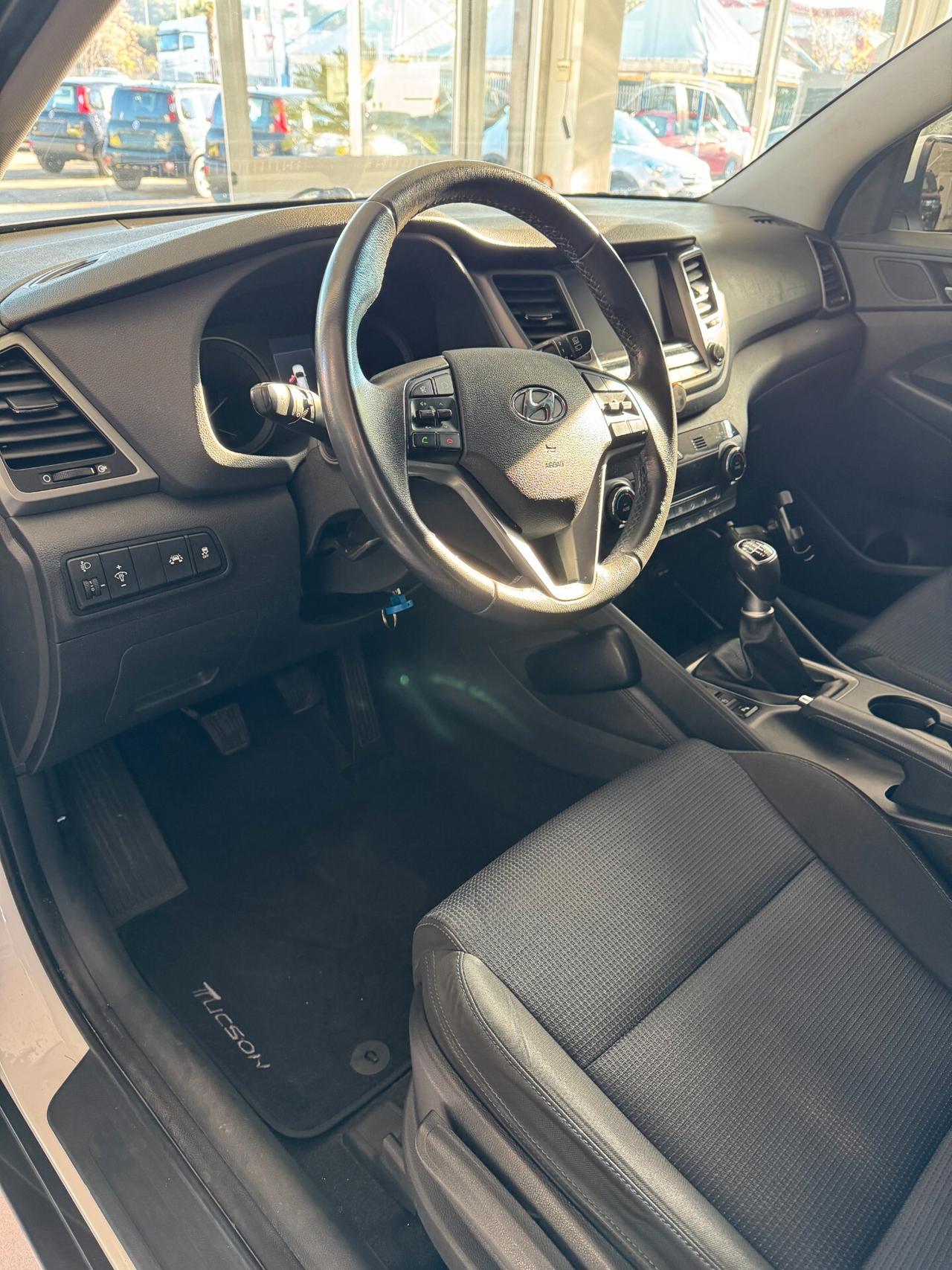 HYNDAI TUCSON 1.7 CRDi XPossible