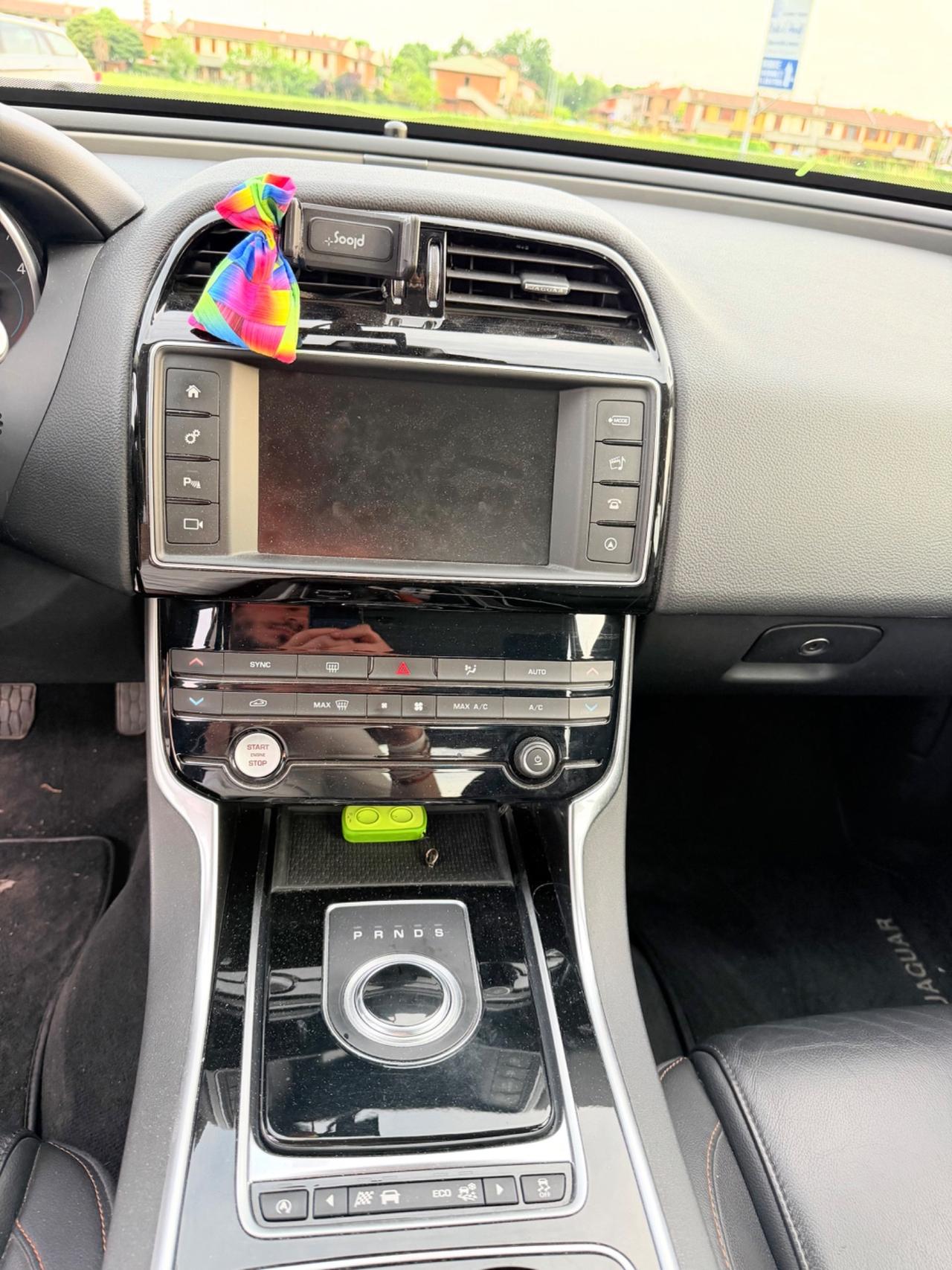 Jaguar XF 2.0 D 180 CV AWD aut. Portfolio