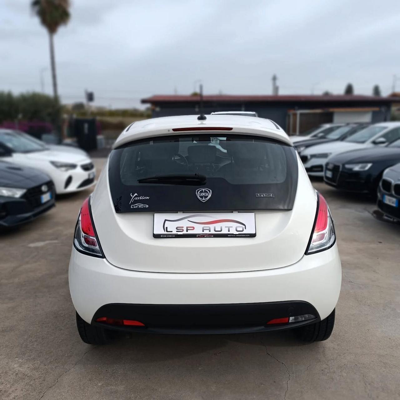 Lancia Ypsilon 1.0 S&S Hybrid Ecochic Silver IVA ESPOSTA