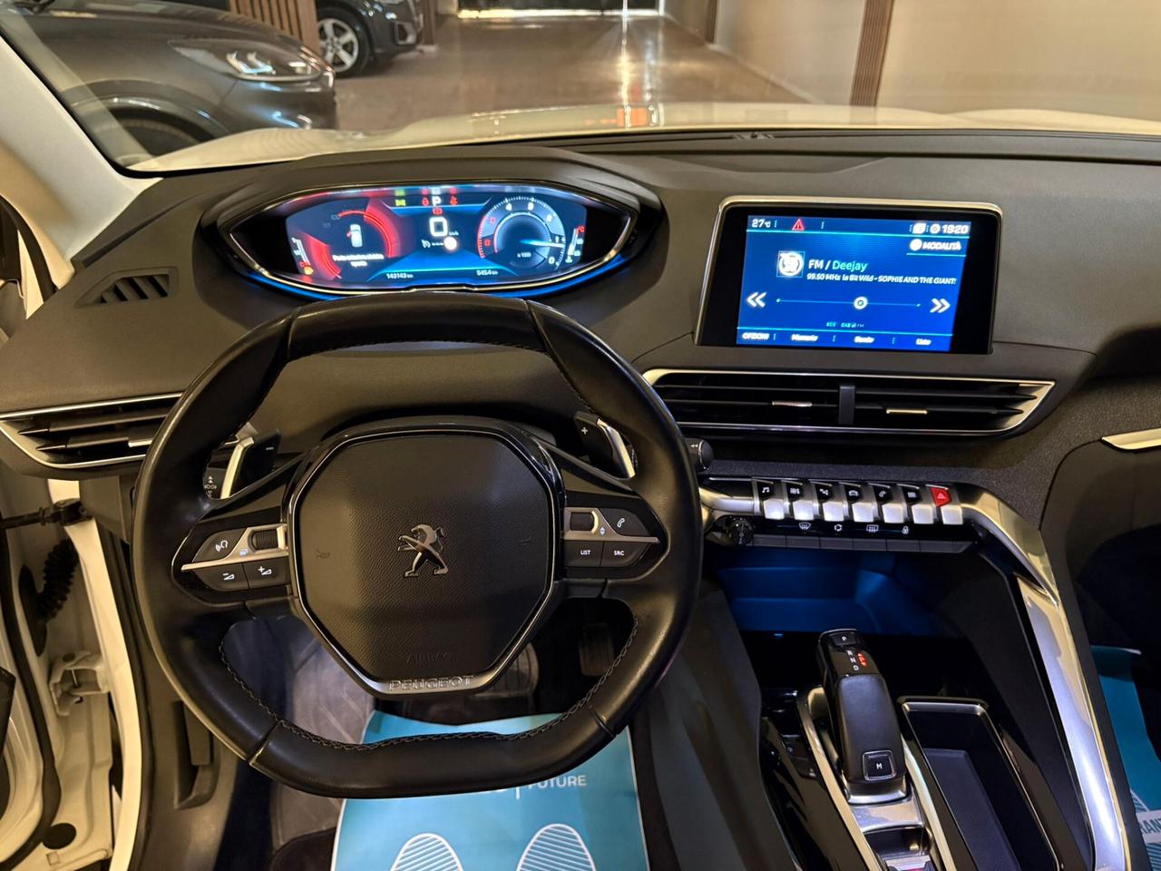 Peugeot 3008 BlueHDi 130 S&S EAT8 Allure