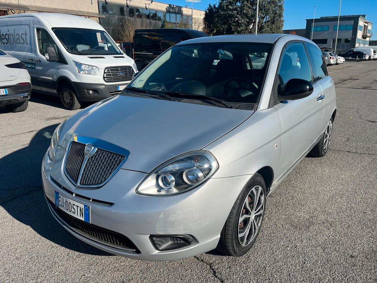 Lancia Ypsilon 1.2 69 CV