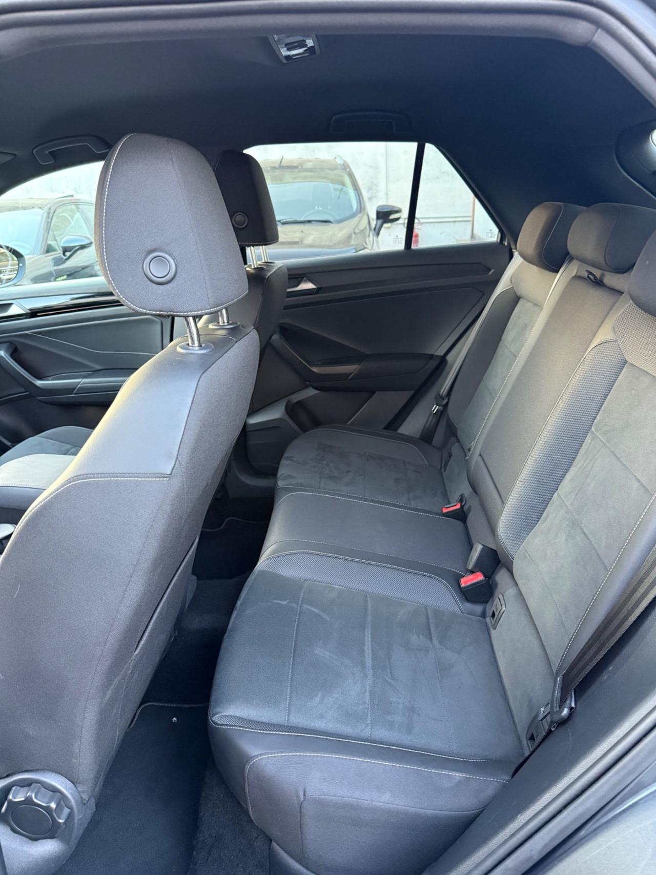 Volkswagen T-Roc 2.0 TDI SCR R-Line