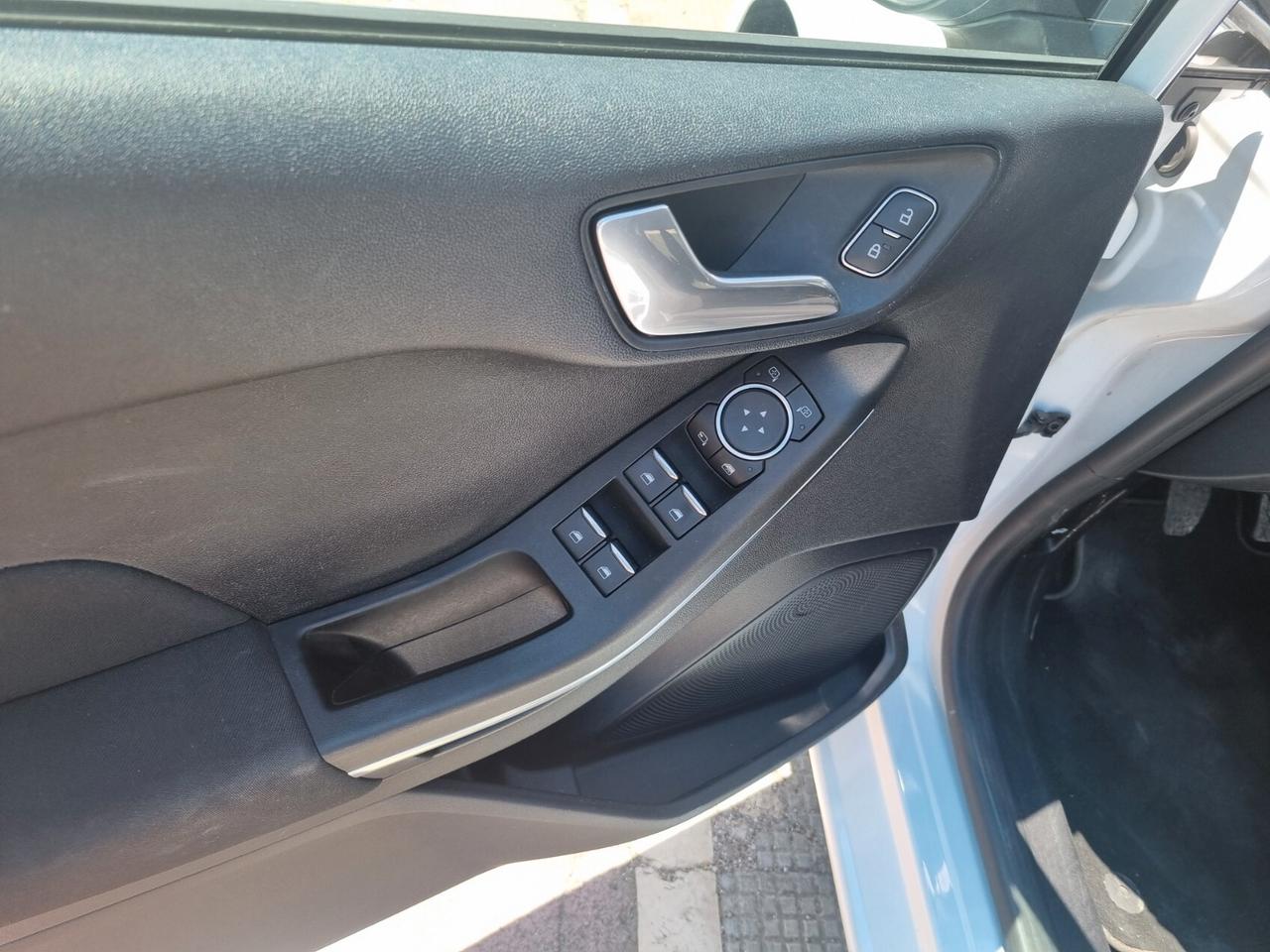 Ford Fiesta 1.5 EcoBlue 5 porte Titanium