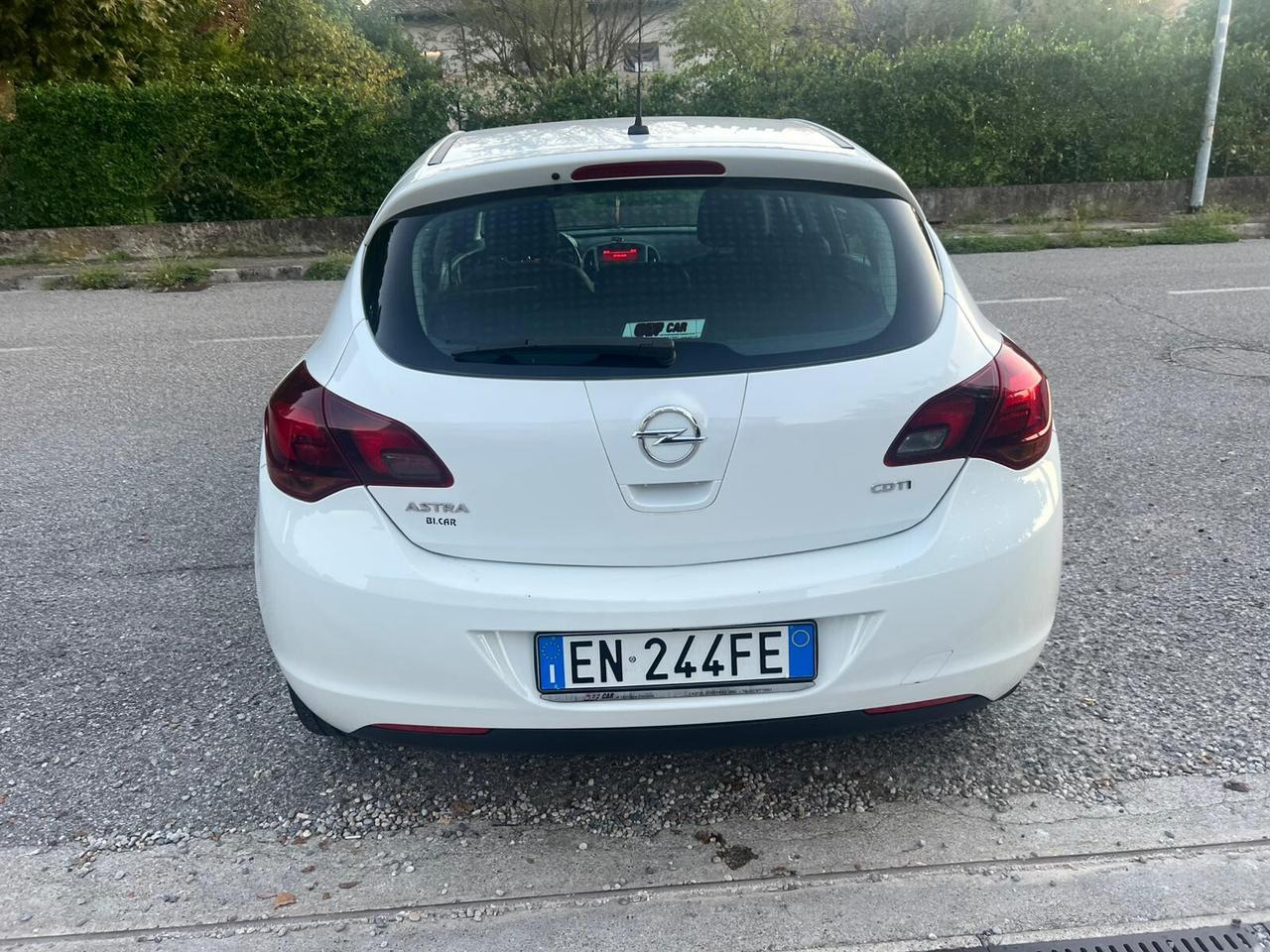 Opel Astra 1.7 CDTI 110CV 5 porte Elective