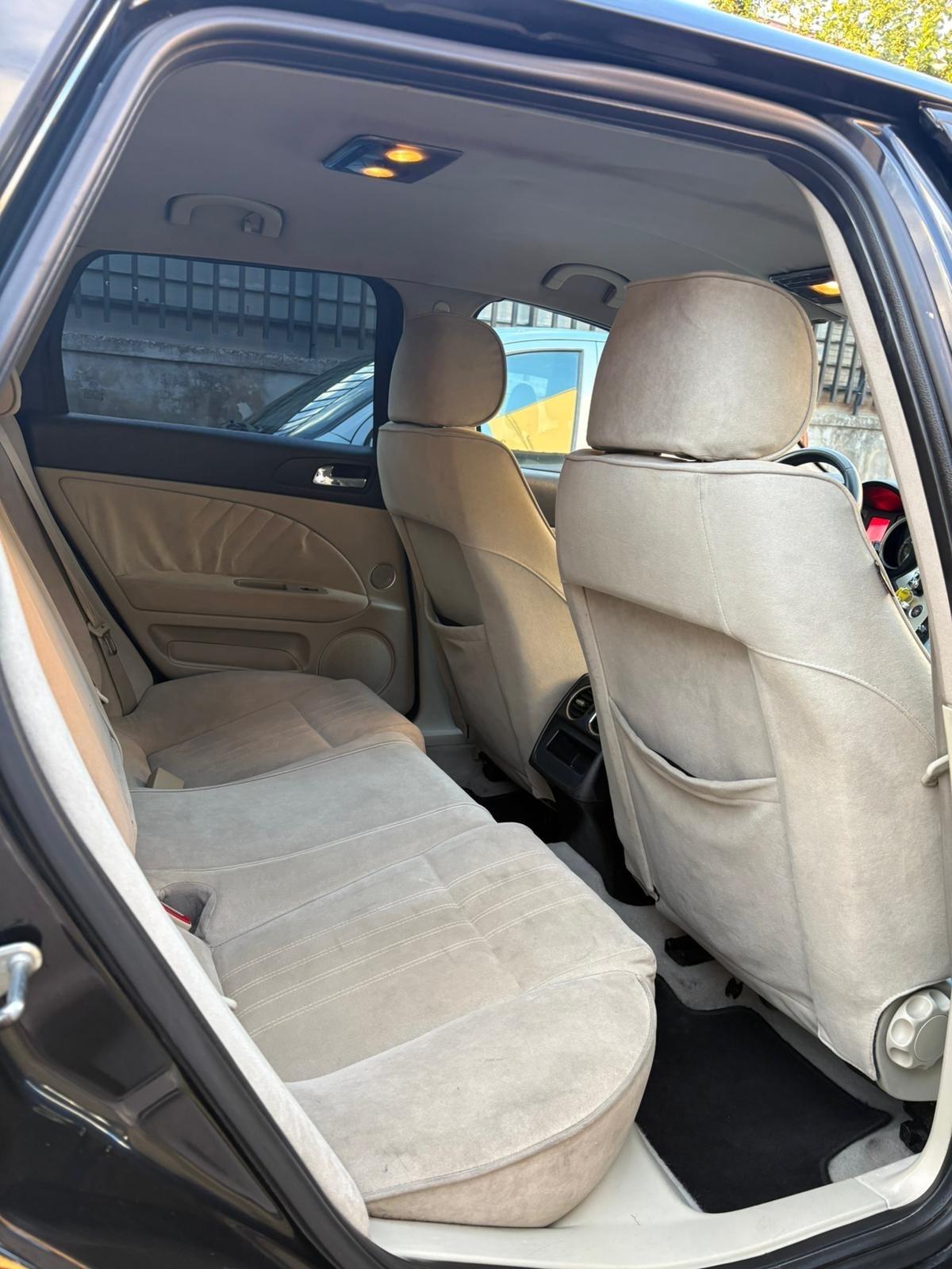 Alfa Romeo 159 1.9 JTDm Sportwagon