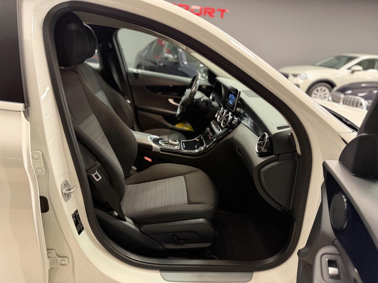 Mercedes-benz C 180 d Auto Premium