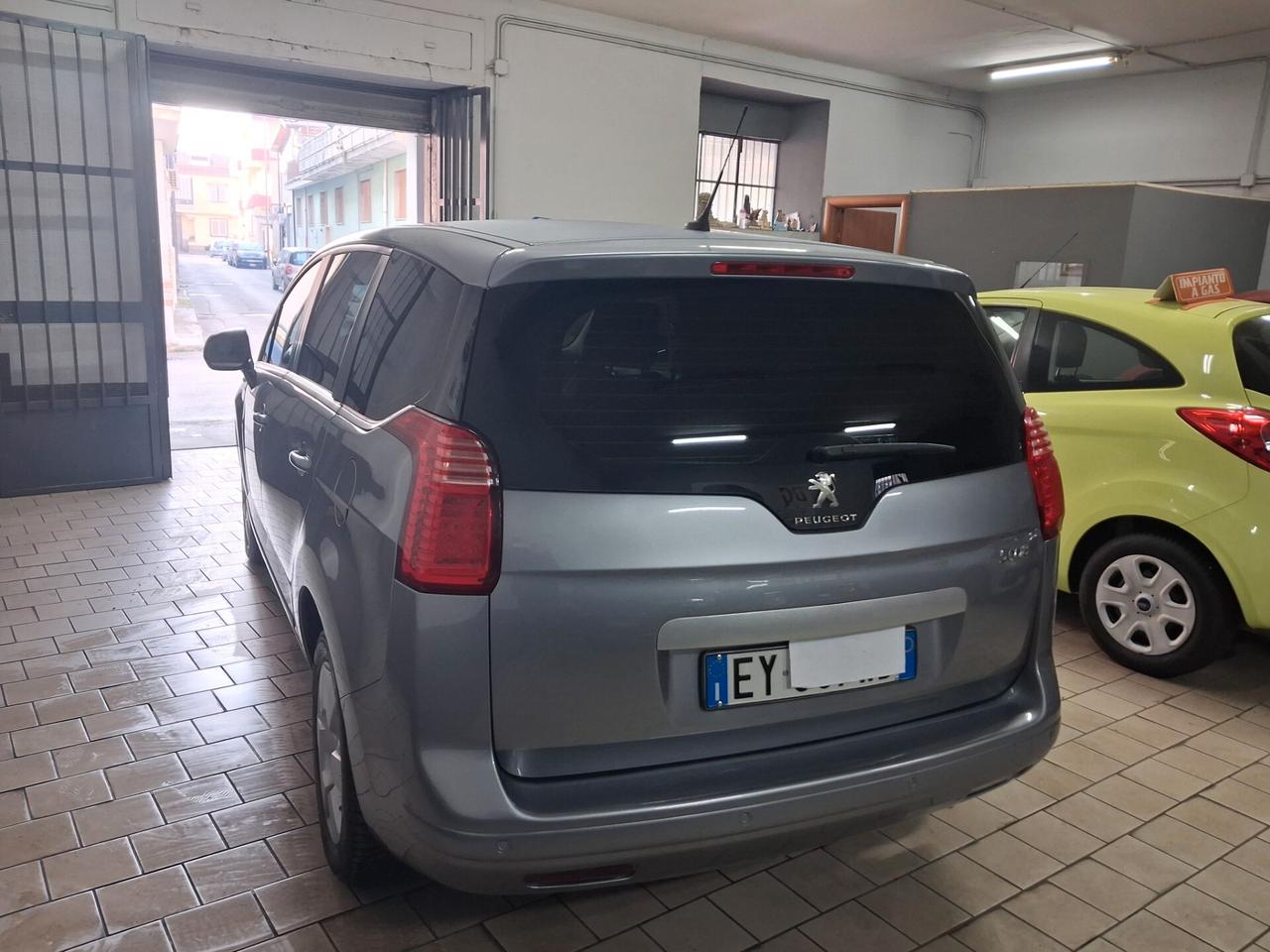 Peugeot 5008 1.6 hdi unico prop 7 posti 2015