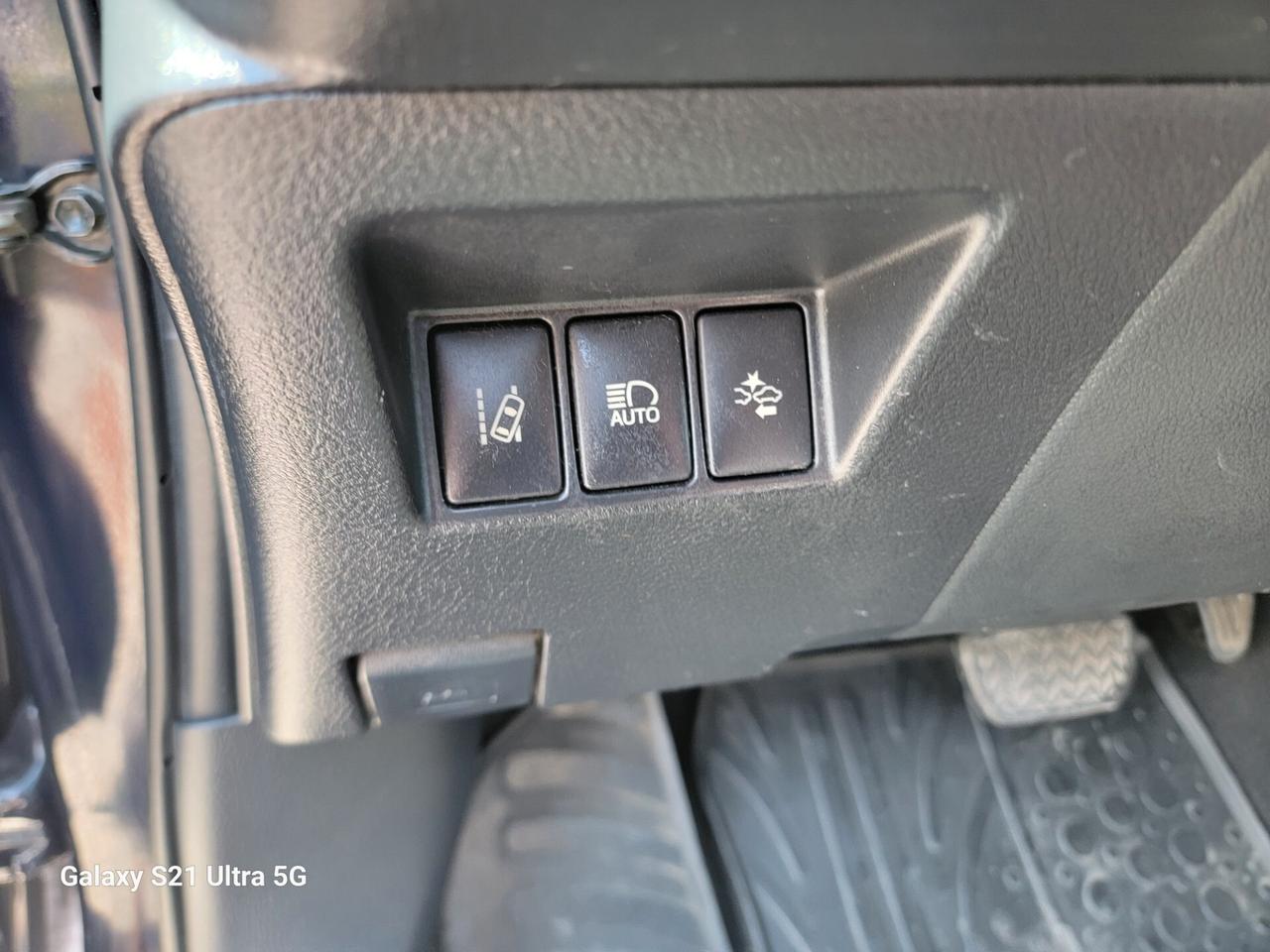 Toyota Yaris 1.5 Hybrid Active SOLO 42 MILA KM !