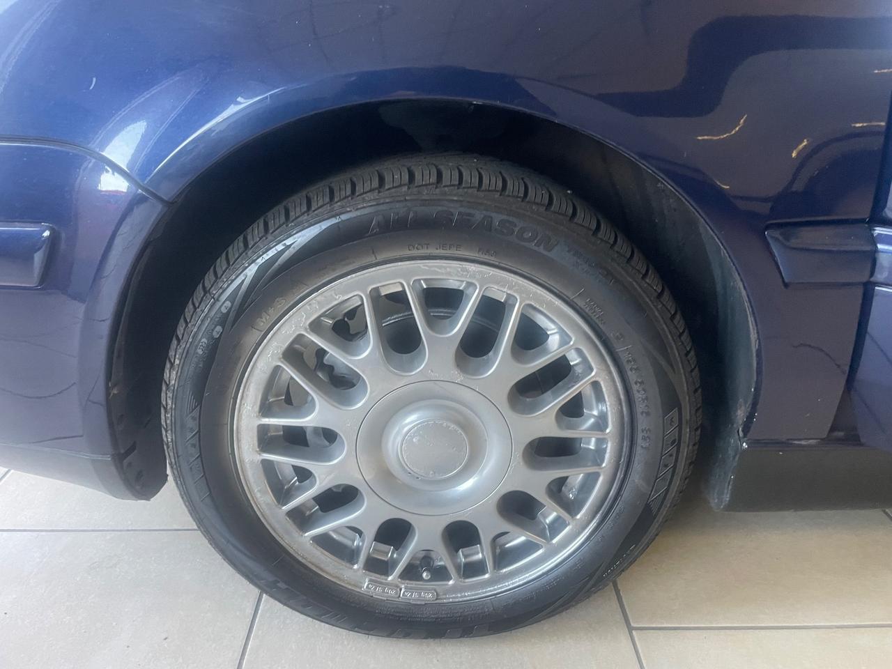 Volkswagen Golf Cabriolet 1.6 cat Highline