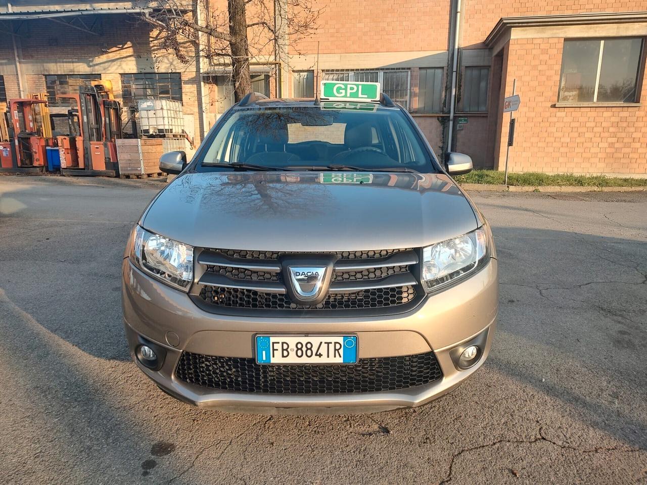 Dacia Logan MCV 0.9 TCe 12V 90CV TurboGPL Start&Stop Ambiance, OK NEOPATENTATI, GARANZIA L.12 MESI