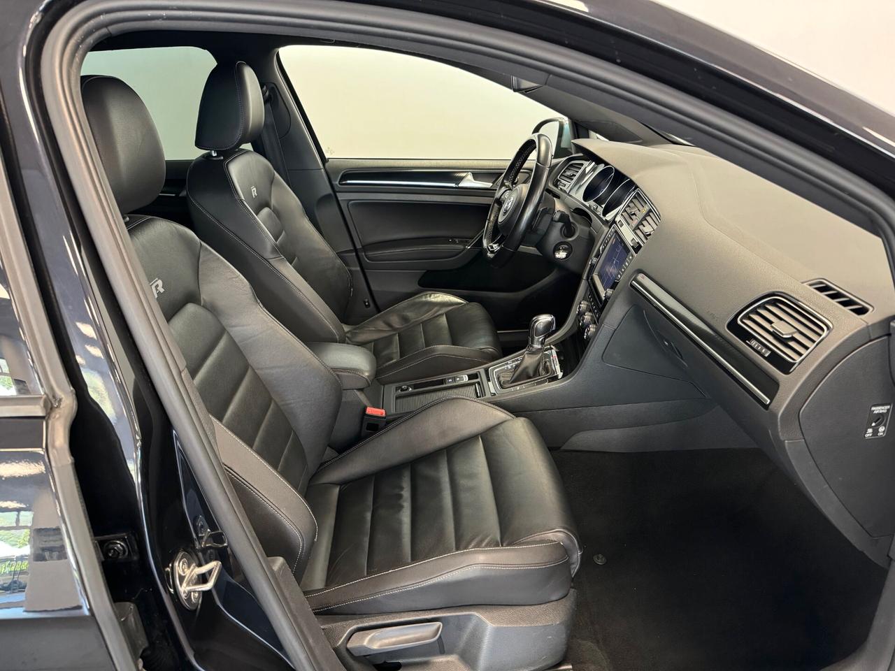 Volkswagen Golf R 2.0 DSG 5p. INTERNO IN PELLE PERFETTA