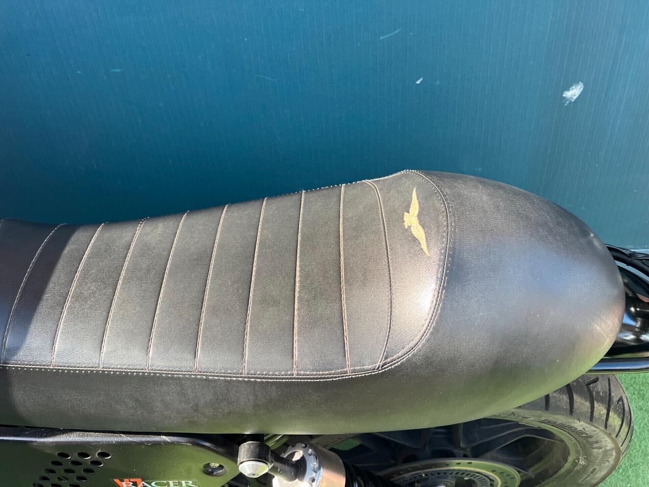 Moto Guzzi V7 RACER ABS