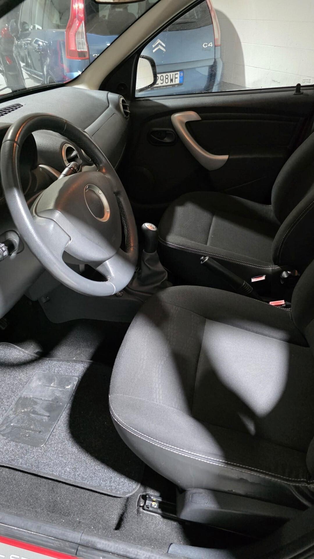 Dacia Sandero Stepway 1.6 8V GPL 85CV NEOPATENTATI