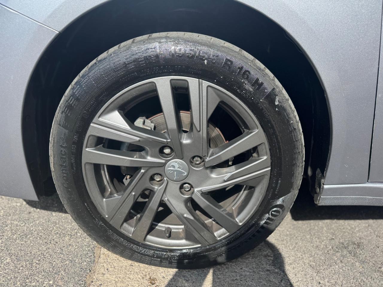 Peugeot 208 PureTech 100 Stop&Start 5 porte Allure