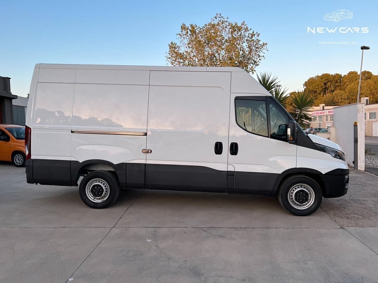 Iveco Daily 35S14SA8V 2.3HPT PLM-TM HI-MATIC