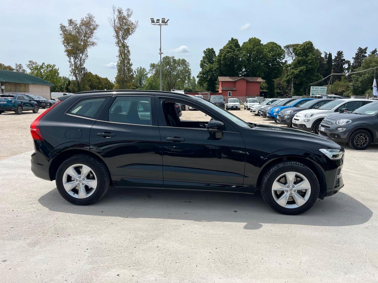 Volvo XC 60 B4 automatico Essential - Unico proprietario - 60.782 km