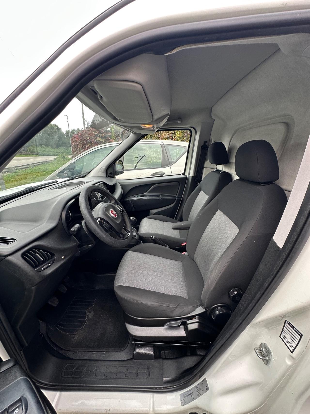 Fiat Doblo Doblò 1.6 MJT 105CV PL-TN Cargo Maxi Lamierato SX