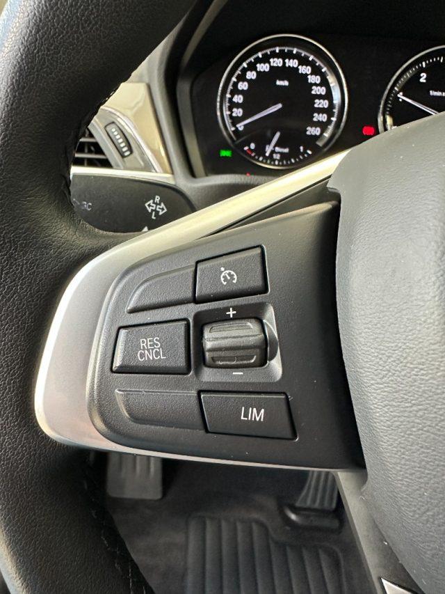 BMW X1 sDrive16d xLine - LED - 18" - Navi PRO - Pack Luci