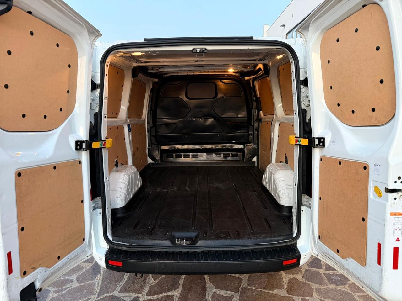 Ford Transit Custom 2.0 TDCI HYBRID