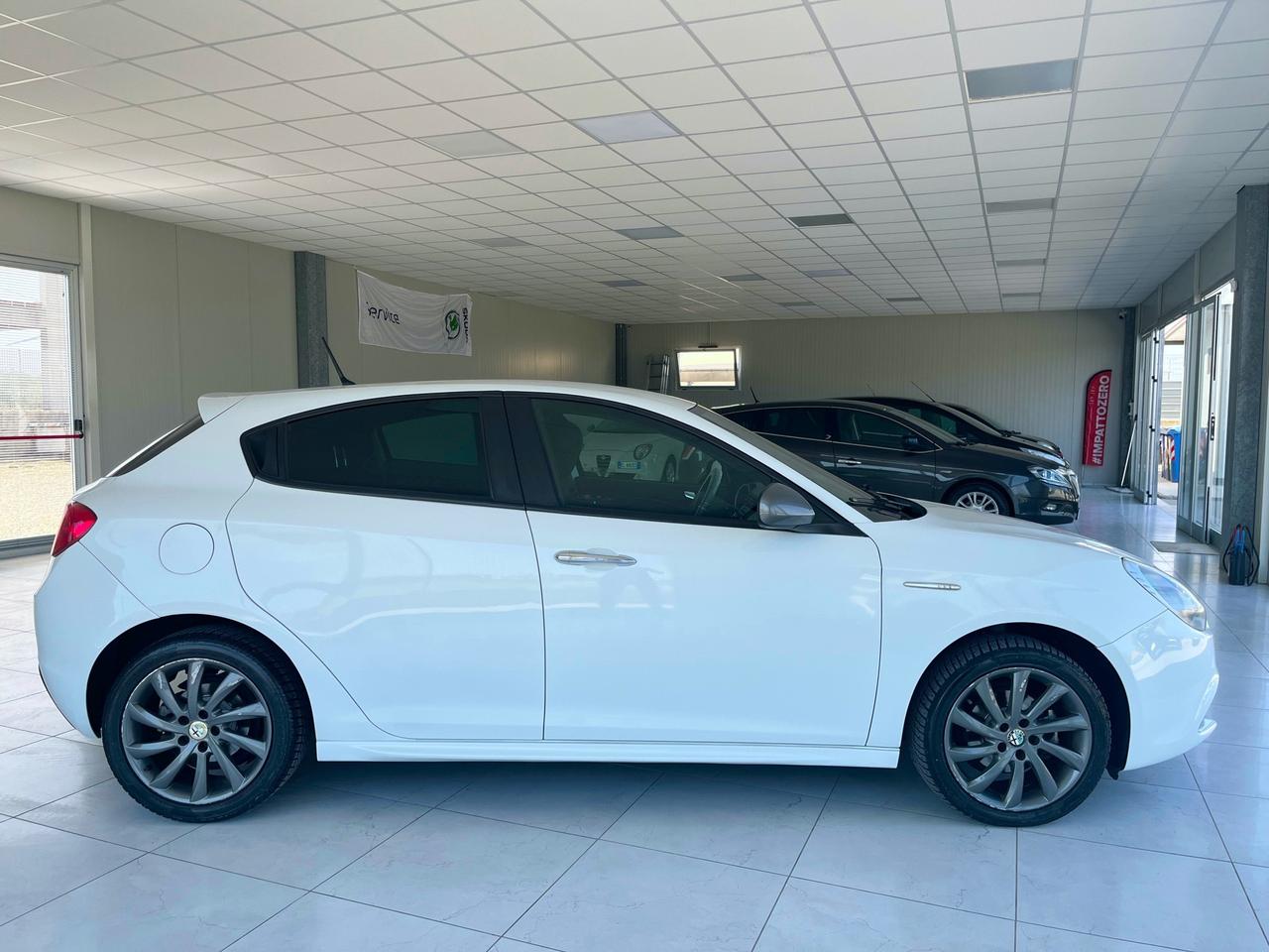 Alfa Romeo Giulietta 1.6 JTDm-2 105 CV MODELLO “VELOCE”