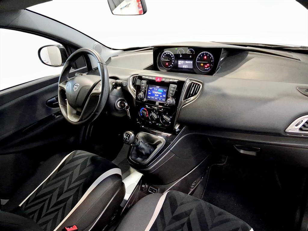 Lancia Ypsilon 1.2 Gold 69cv