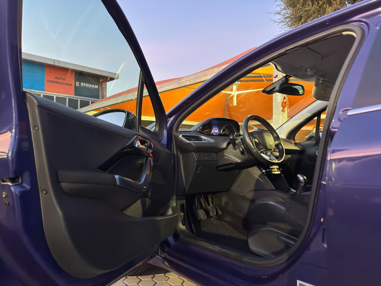 Peugeot 208 1.4 ADATTA A NEOPATENTATI HDi 68 CV 5 porte Allure