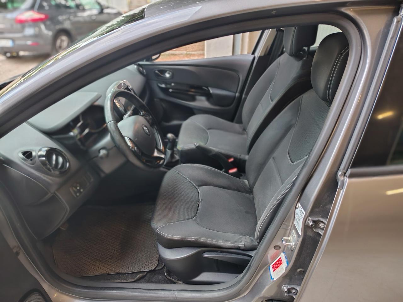 Renault Clio 1.5 dCi 8V 75CV 5 porte Costume National