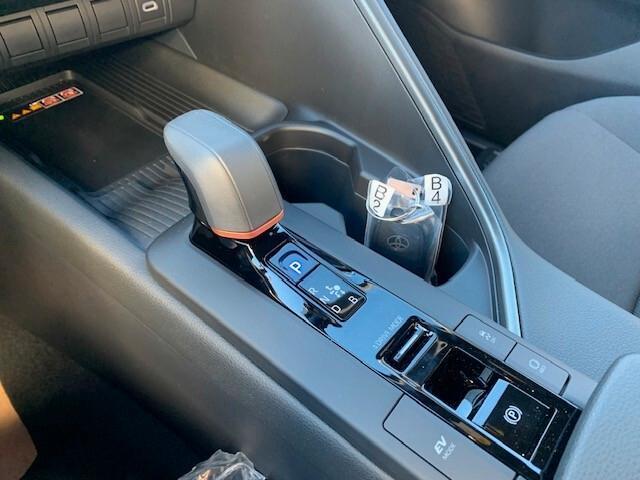 Toyota C-HR TREND 2.0 PHEV PLUG-IN