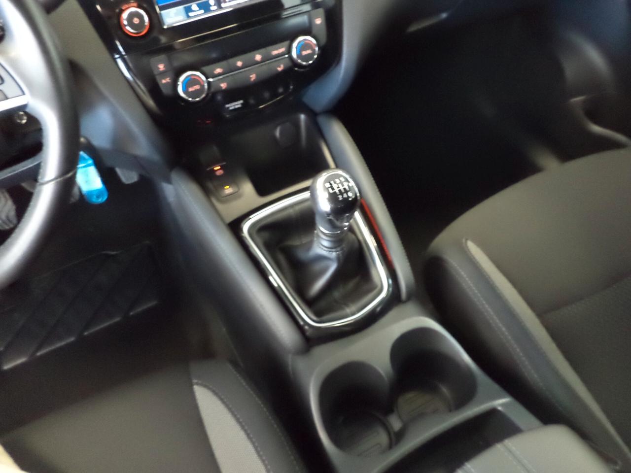 Nissan Qashqai 1.7 dCi 150cv Business NAVY