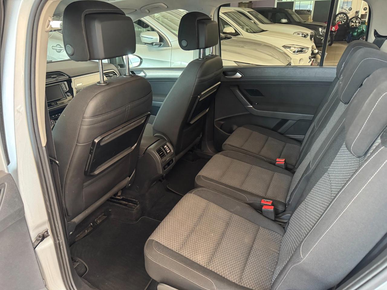 Volkswagen Touran 1.6 TDI Highline 7 Posti