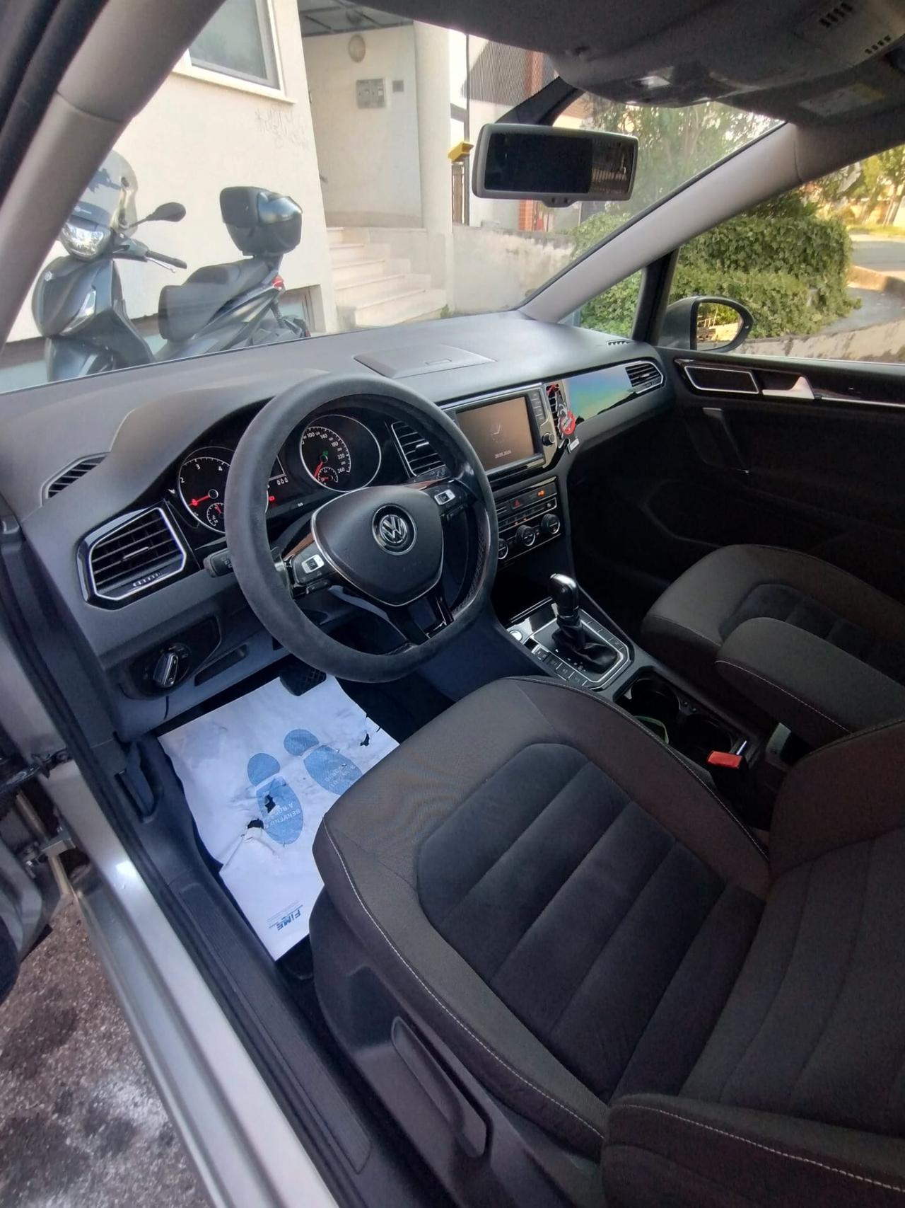 Volkswagen Golf Sportsvan 2.0 TDI DSG Highline BlueMotion Tech.